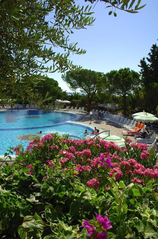 Hotel Villaggio Club Altalia Residence Brancaleone Exterior foto